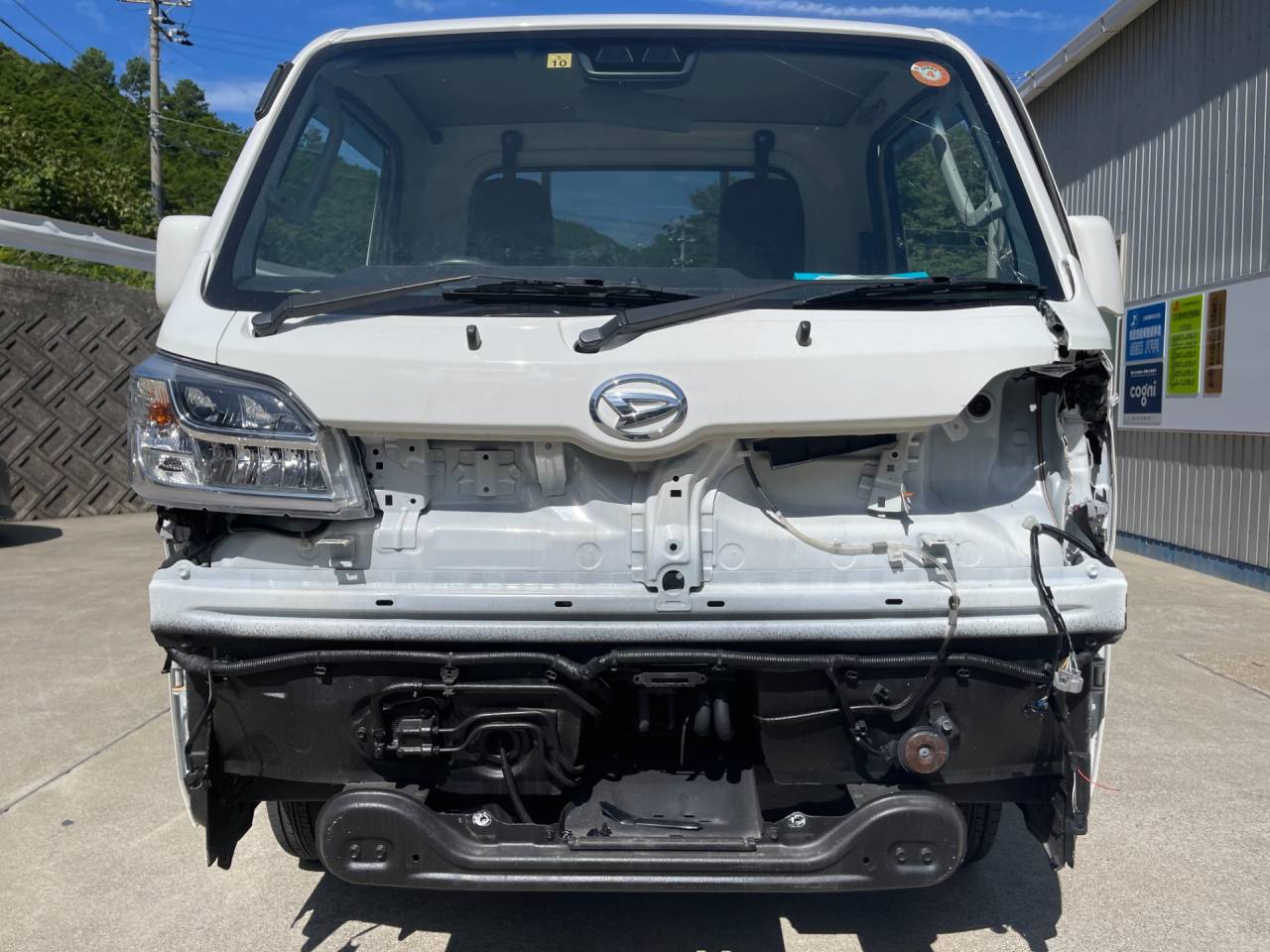 ハイゼット前面の修理